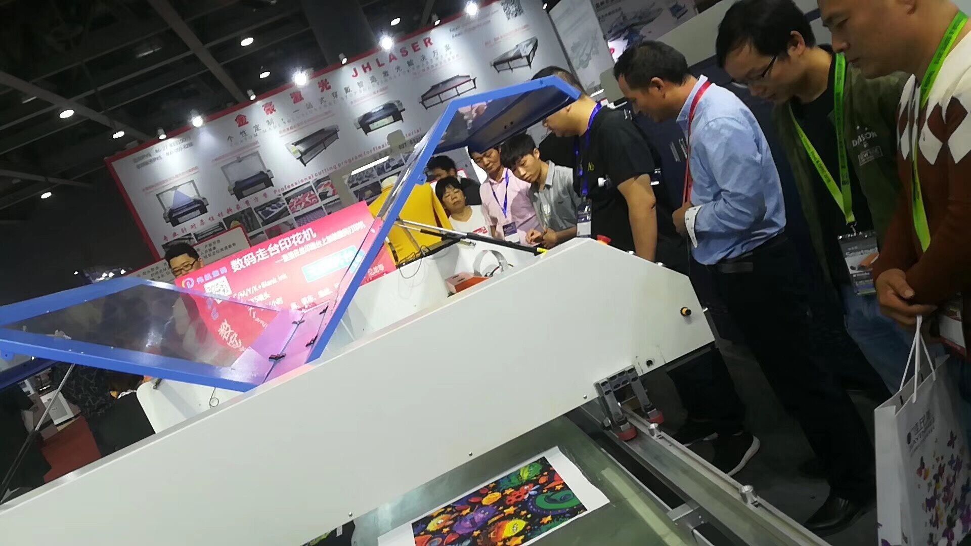 Eboyuan digital Printer displayed in the 2018 32th Guangzhou printing exhibition